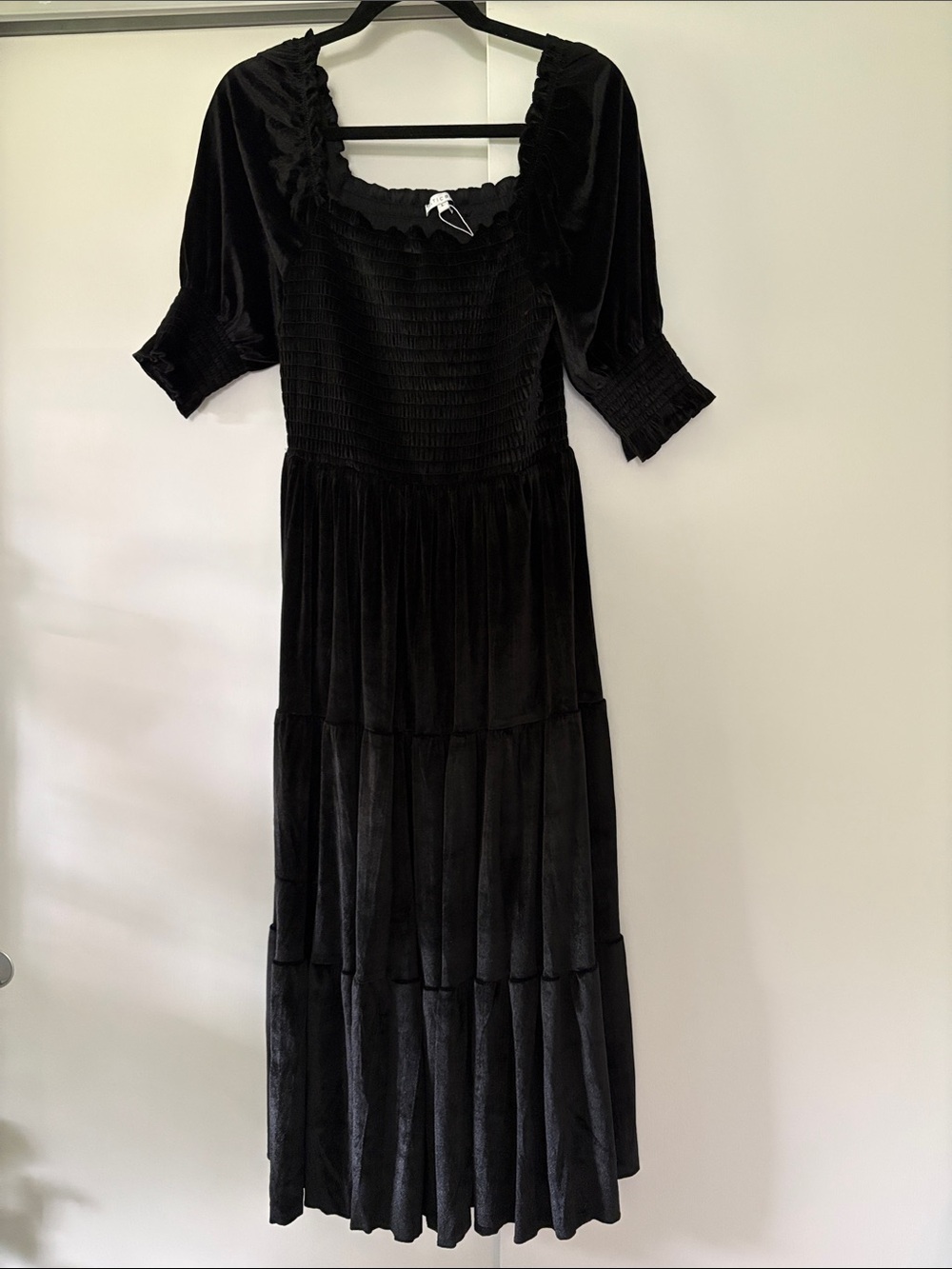 Baltic Born NWT size large Black Velvet Square-Neck Smocked Midi Dress
